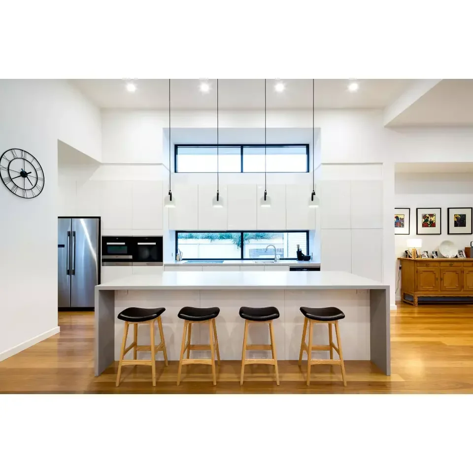 Free Sample New Design Plywood Carcass Material Wall Hanging Lacquer Kitchen Cabinet