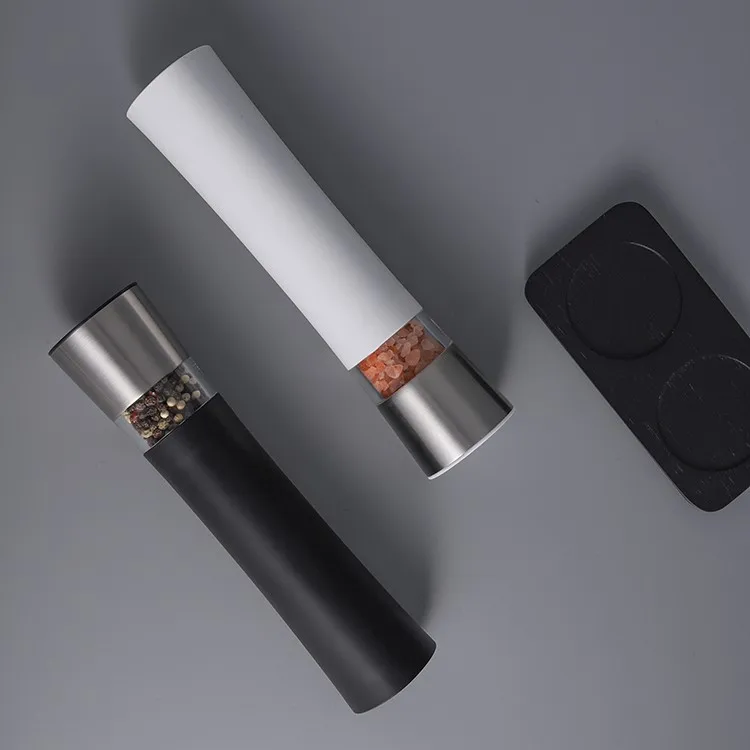 IF New patent design Stylish Kitchen Utensils decoration spice Salt Pepper Shake-shake Crusher Grinder mill Set