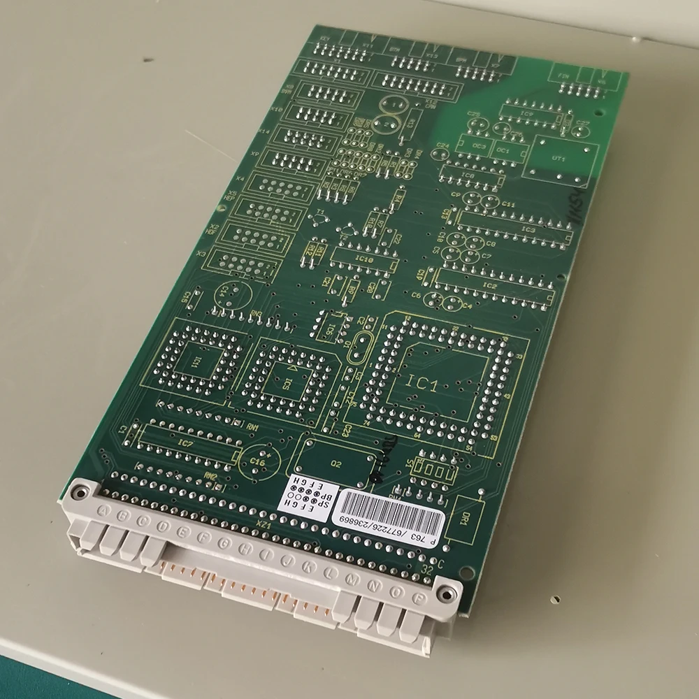 Используется оригинальный Fresenius P.C.B. 763 интерфейсная плата LP для ветеринарных аксессуаров гемодиализа