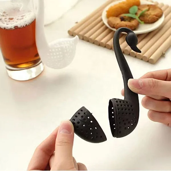 Creative swan shaped non-toxic bpa free heat resistant roll bag hooking silicone tea infusers tea filter