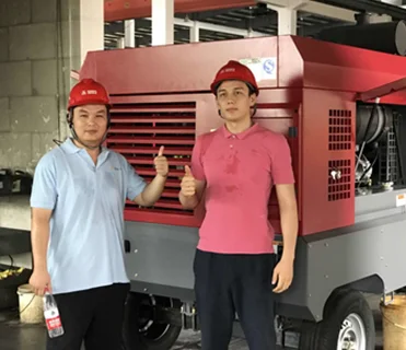 APCOM Heavy Duty Aircompressors 1130 cfm Screw & Portable Diesel Engine Driven OR Electric 1130cfm Oil Free 185kw Air Compressor