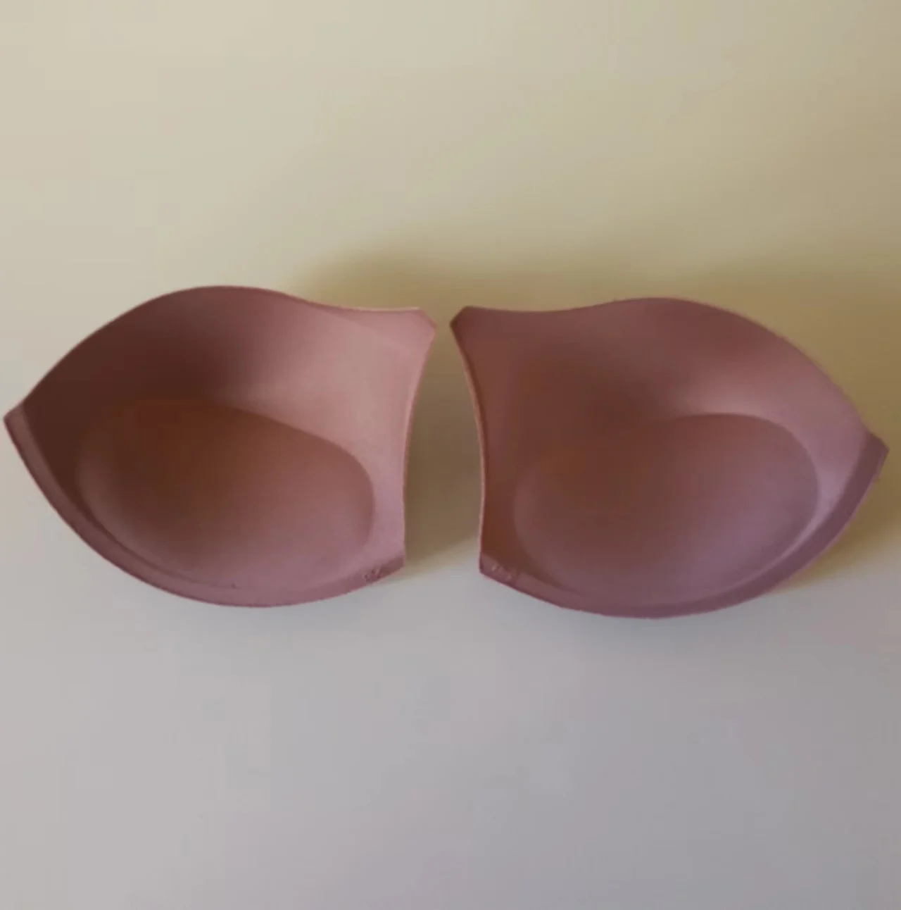 Factory Wholesale Underwear Accessories Bra Lift Up Sponge Cup Molded Breast Cotton Pad Soft Foam Padding for Lingerie Bra