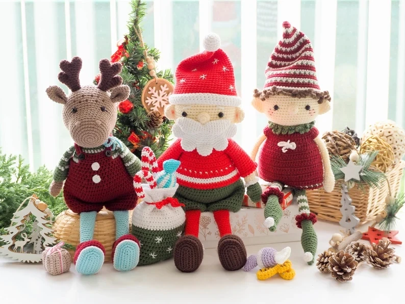 Wholesales Organic Cotton Crochet Santa Character Christmas Gift Toy Handmade Stuffed Snowman and reindeer Toys For Kids