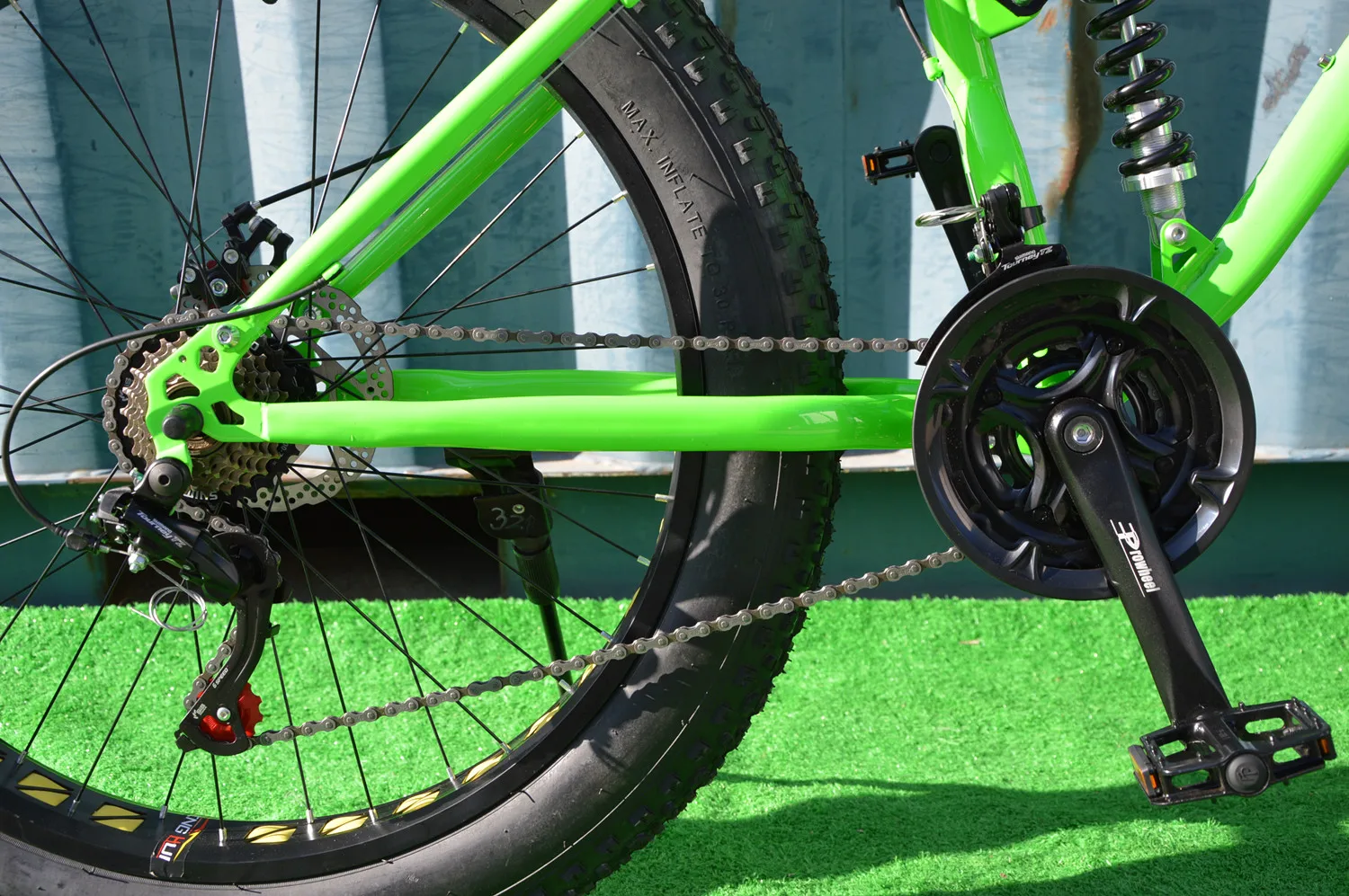 green color suspension frame steel fat bicycle with wide tire snow bike with alloy rims