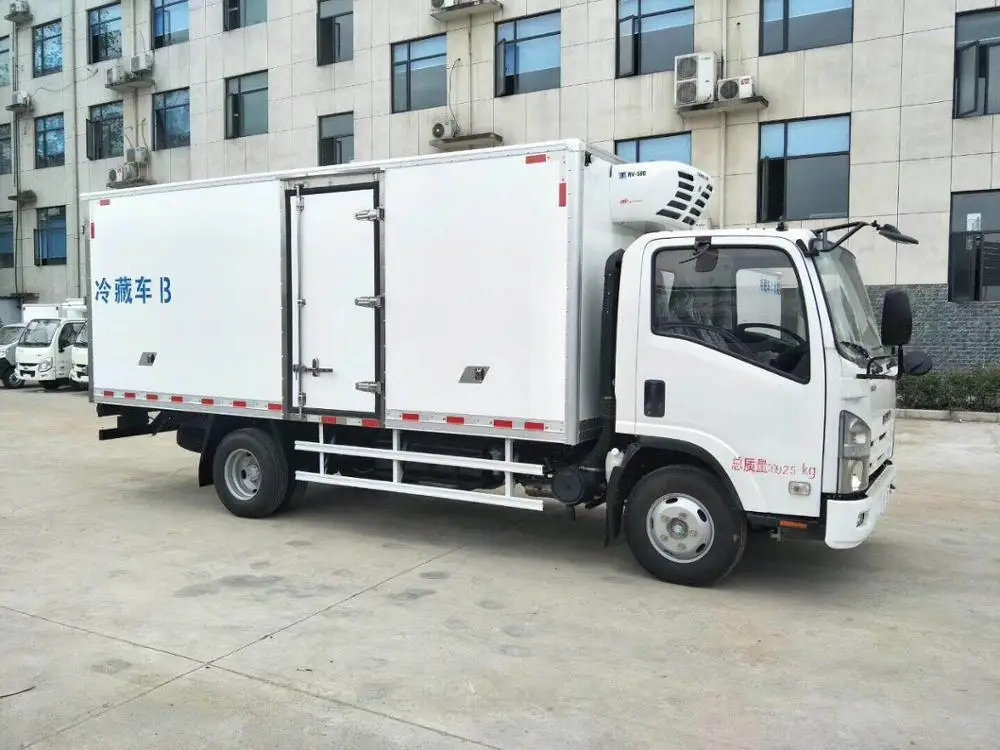 Best sale and good quality 700p/ NQR freezer truck with isuzu refrigerated truck japan for sale