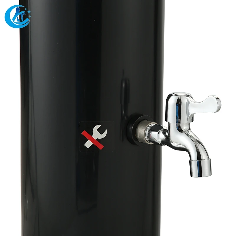 High-capacity 35L Energy Saving Two Sections Free Standing ss Outdoor Solar Shower