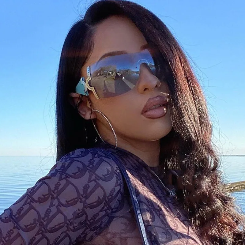 DL Glasses Trendy One Piece Rimless Sunglasses Punk Luxury Oversized rhinestone diamond Futuristic Frameless Sun Glasses 2023