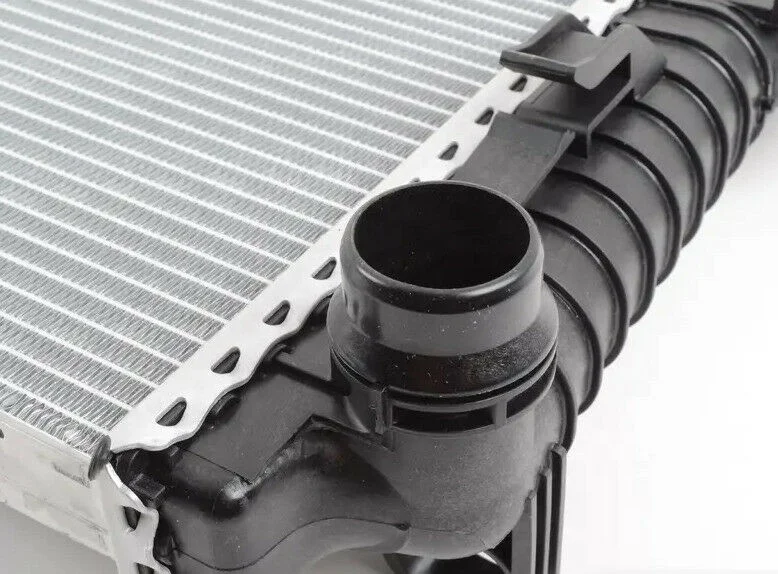 Радиатора пригодный для Porsche Cayenne 2011-2014 VW Touareg 7P 3.0D 7P0121253 7P0 121 253 95810613200 958 106 132 00