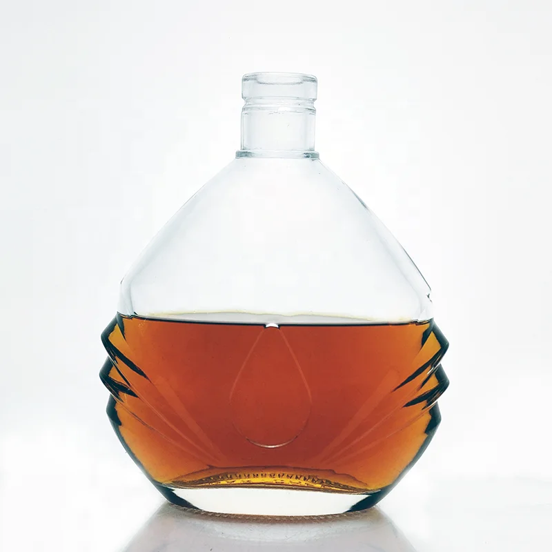 RSG Luxury 750ml Xo Brandy Bottle Glass For Liquor Empty Fancy Flat Shape Spirit 750ml Brandy Bottle With Corks