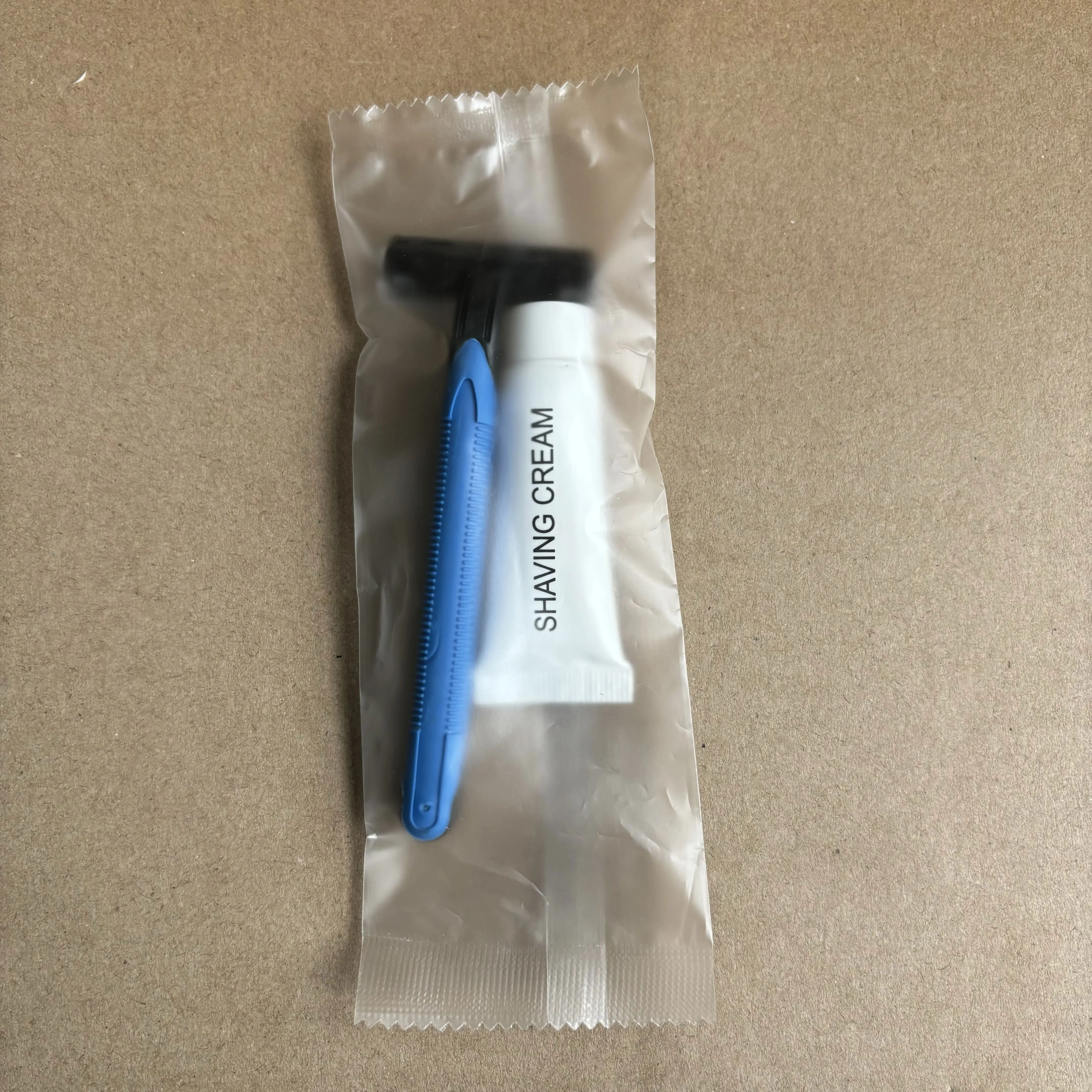 Online Sale of Cheap Disposable Plastic Razors Twin Blade Twin Razer Individually Wrapped Opp Bags Face Body Bikini Underarm Use