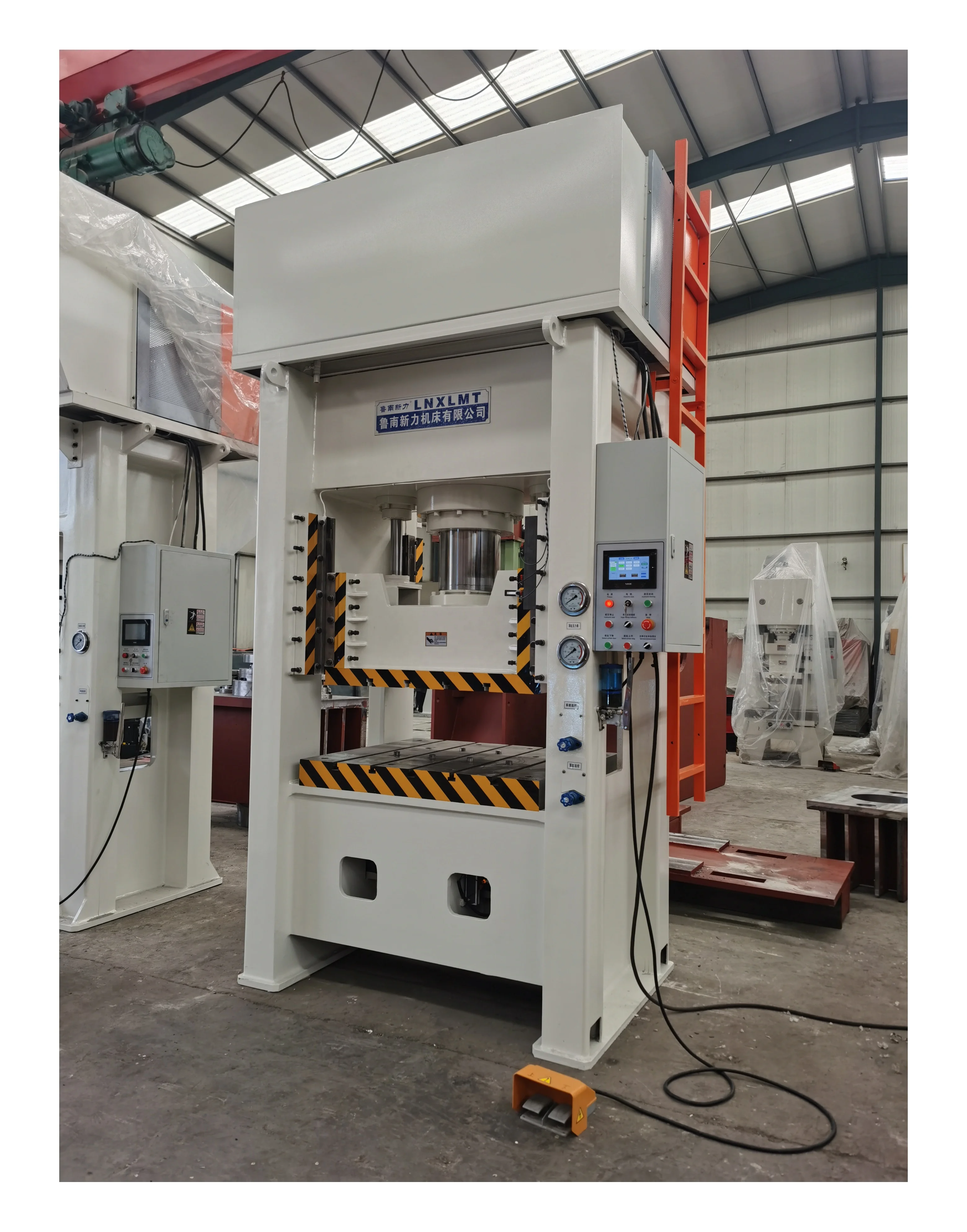 200 ton hydraulic press brake punching  H frame machine bigger worktable Eject cushion fast cylinder