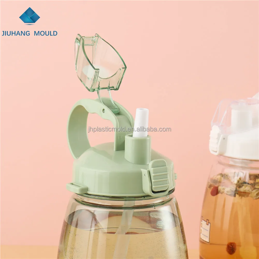 2021 New Plastic Outdoor Sport Bottle 1300ml PC Water Bottle with Lid Straw and Straps 1.3L