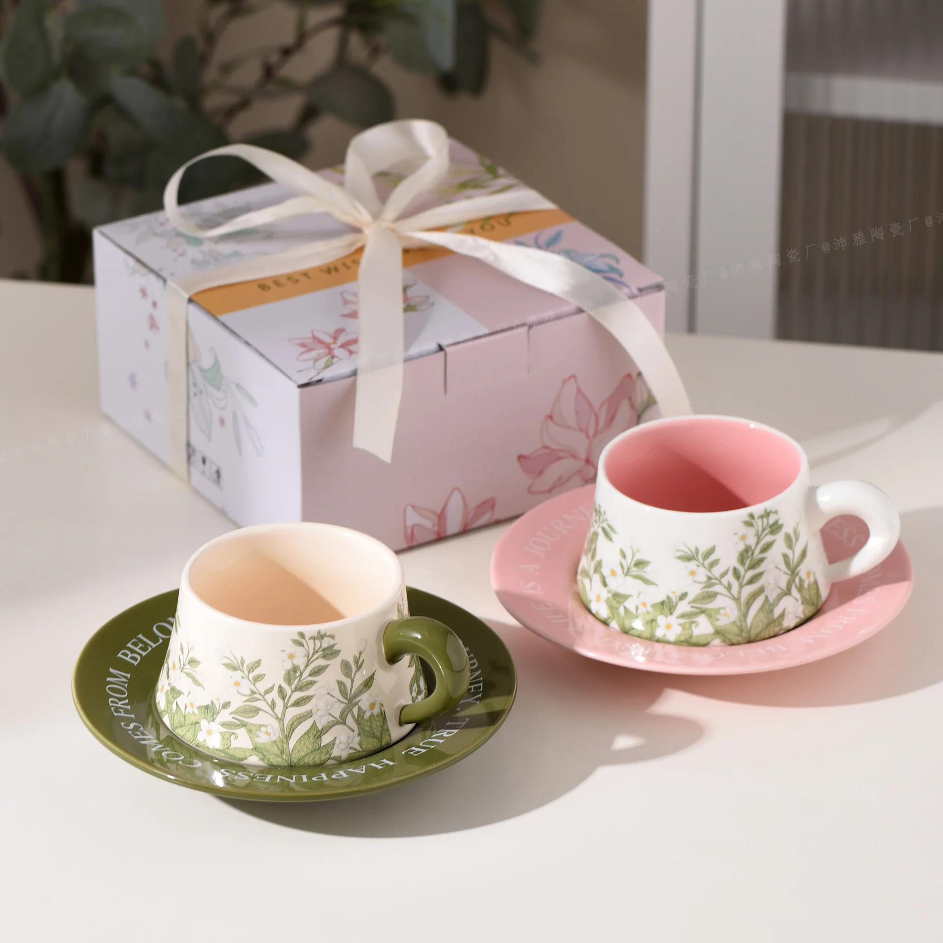 Hot Selling French Retro Oil Painting Jasmine Peach Flowers Milk Coffee Ceramic Cup Plate Set