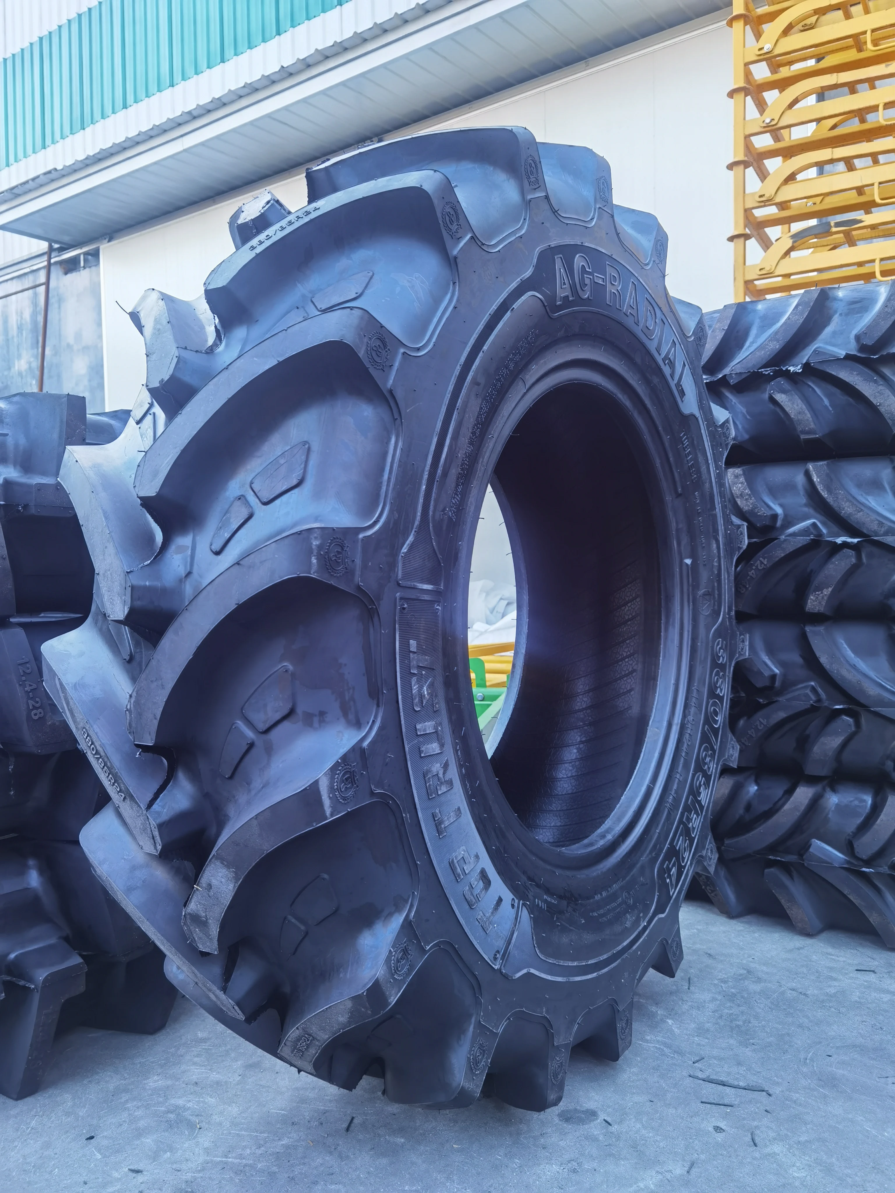 China Top Brand R-1w  Radial Agricultural Tire 320/85R28 TL