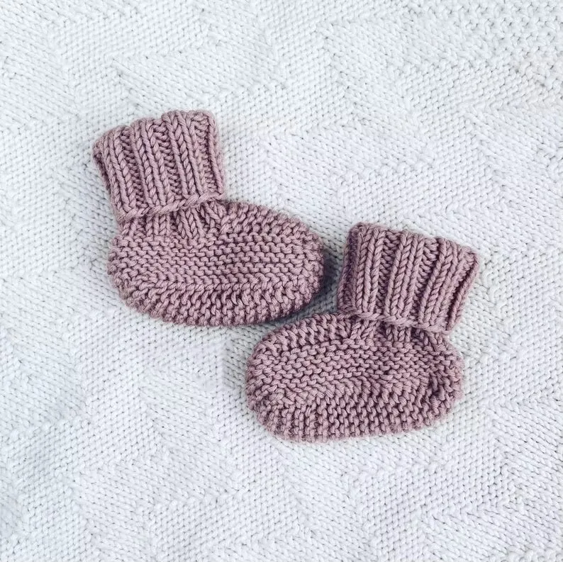 Y-Z Custom size cheap design cotton knitted crochet newborn unisex baby booties shoes for babies bootie socks
