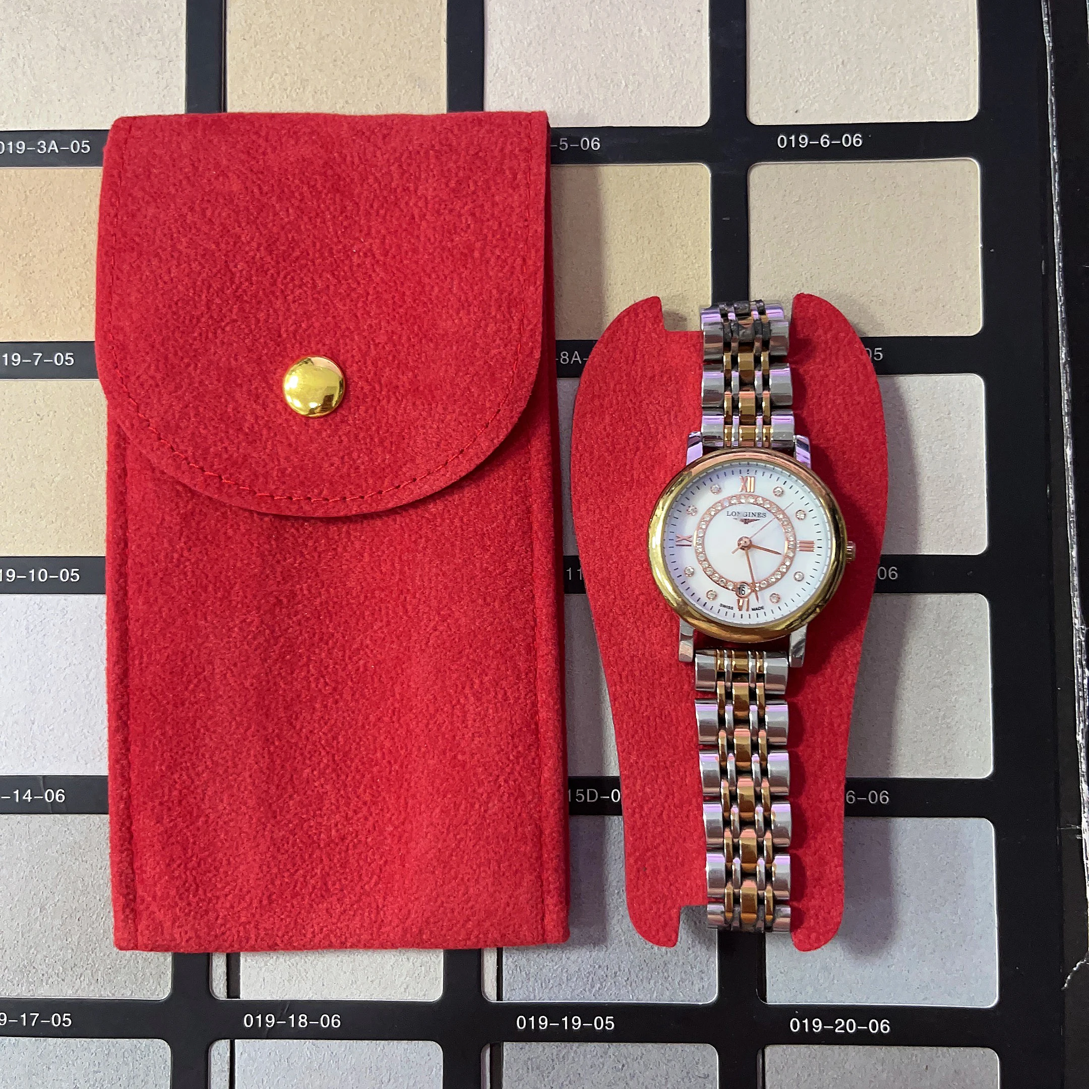 Custom Watch Travel Pouch watch gift needle felt jewelry bag for necklaces Green Premium Velvet Suede Watch Pouch With Insert