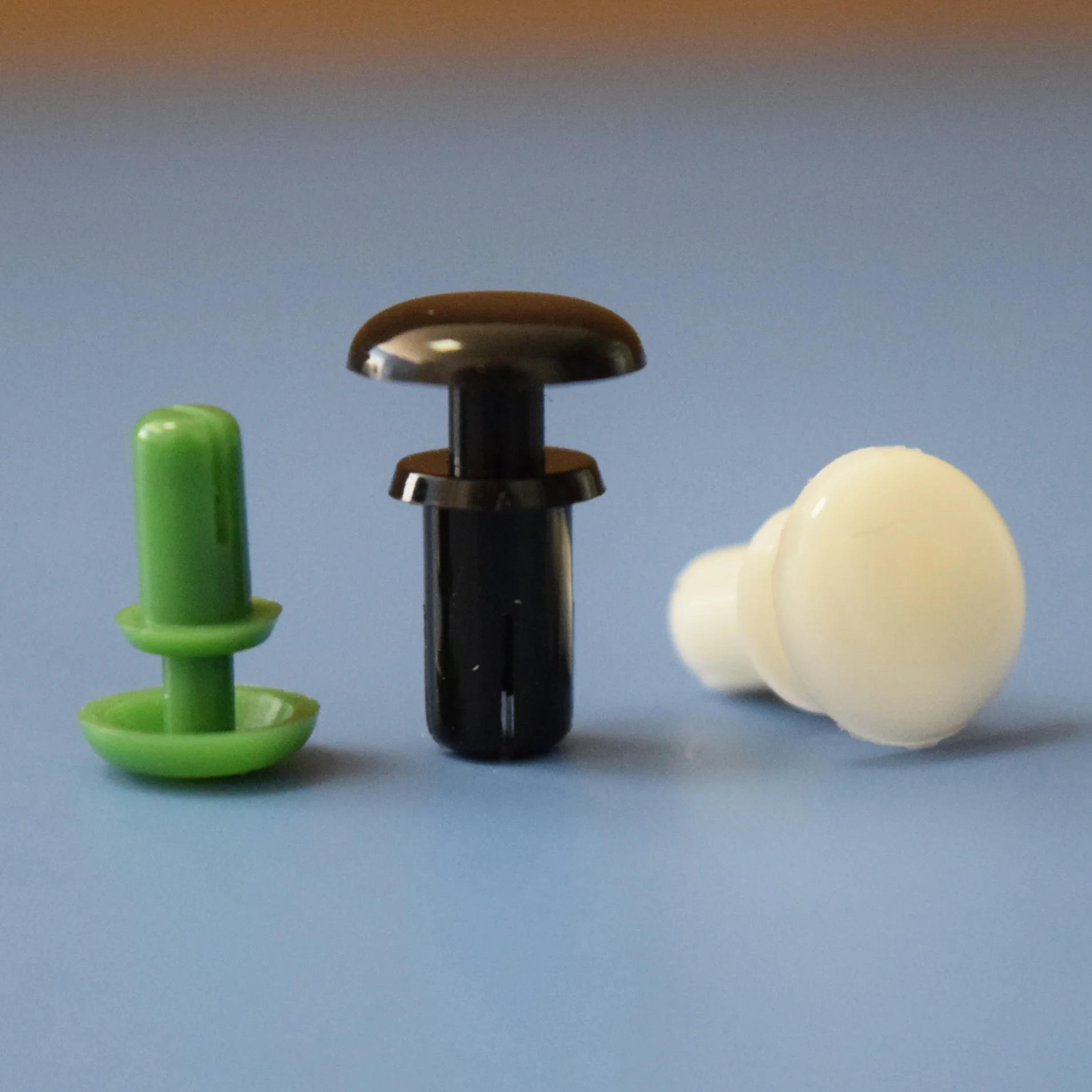 High Quality Round Head Nylon Plastic Push Snap Rivets
