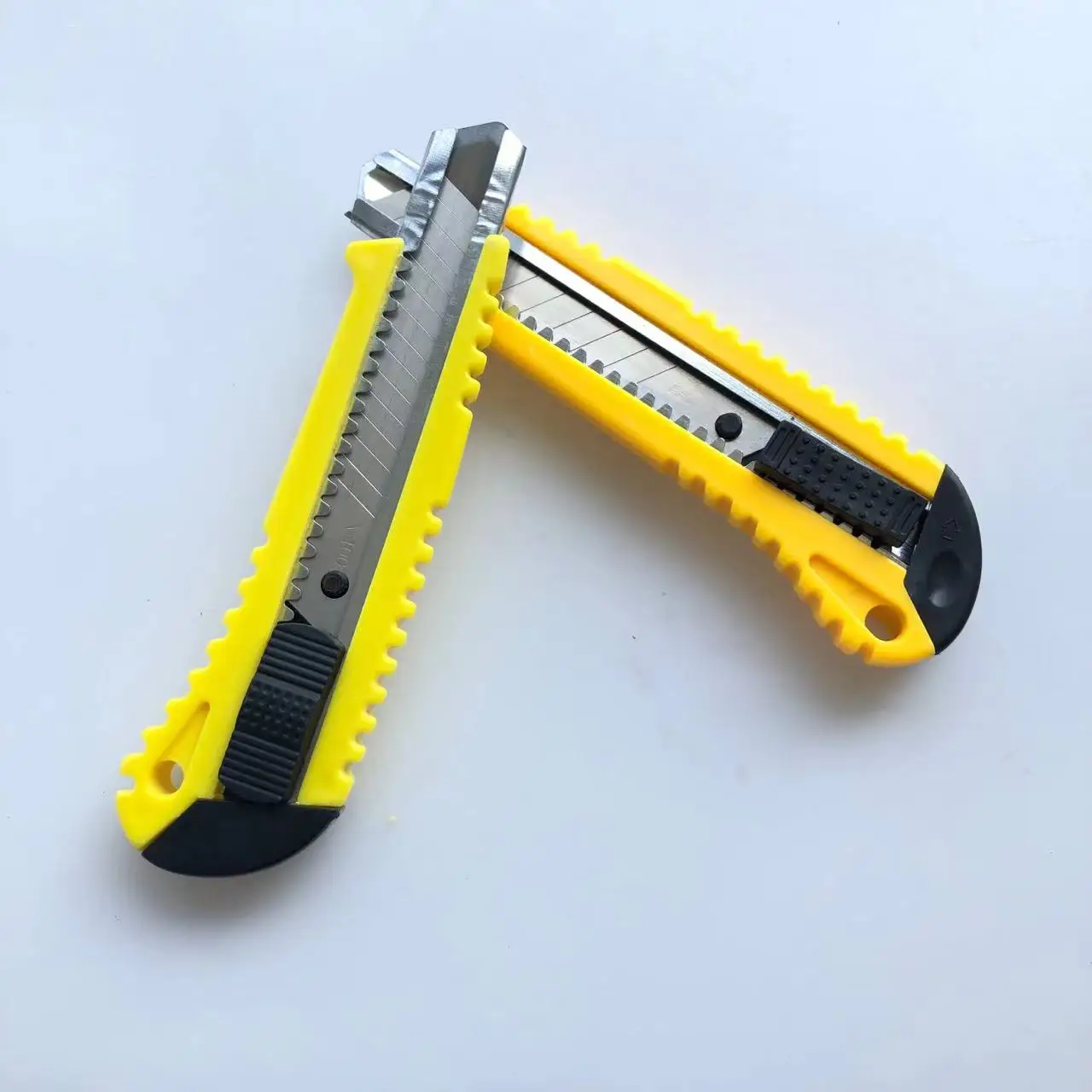 Cutter Box Utility Cutter Knife Wallpaper And Art Knife Utility Knives