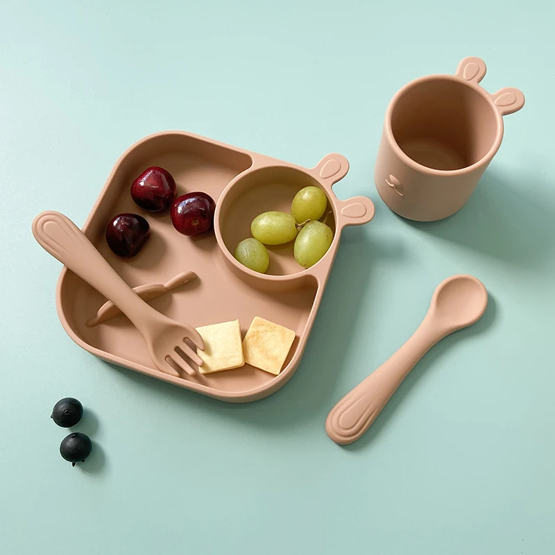 Food grade silicone baby plate set complete baby feeding sets silicone tableware