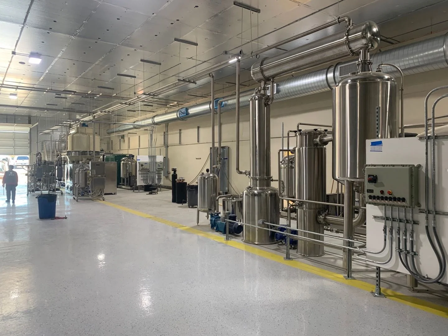  Краситель Belle1000l Cbd этанол экстракция фармоил экстракционное оборудование из нержавеющей стали магазины продуктов питания и напитков предоставляется 3 года