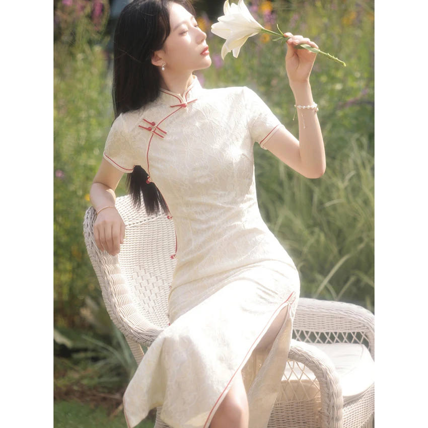Long high-end cheongsam dress with Chinese style thick wedding beautiful lace for dress women party lace irregular dress