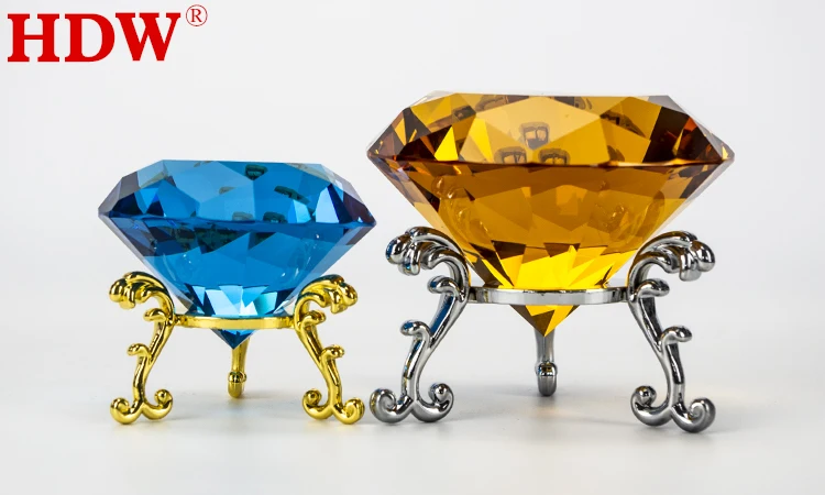 Cheap wholesale transparent multi-color crystal diamond stand crystal with silver gold metal stand for home office decoration