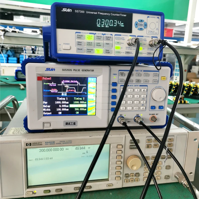 Низкая цена Suin SS7000 Series трехканальный цифровой пульт дистанционного управления rf счетчик частоты