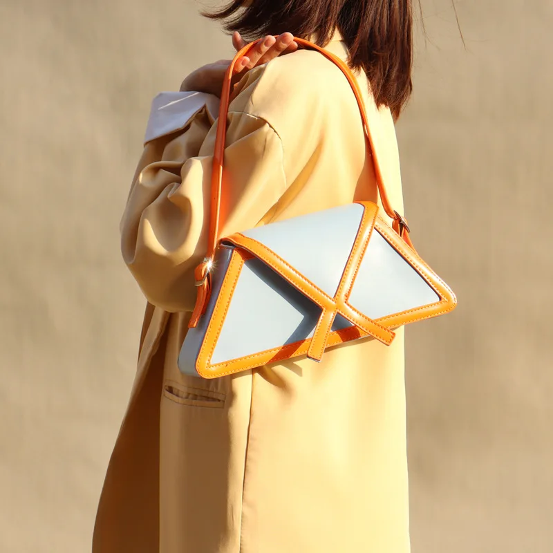 French Niche Design Underarm Trapezoid Bag 2021 Net Red New Trendy Korean Version Of The Wild One-Shoulder Messenger Bag