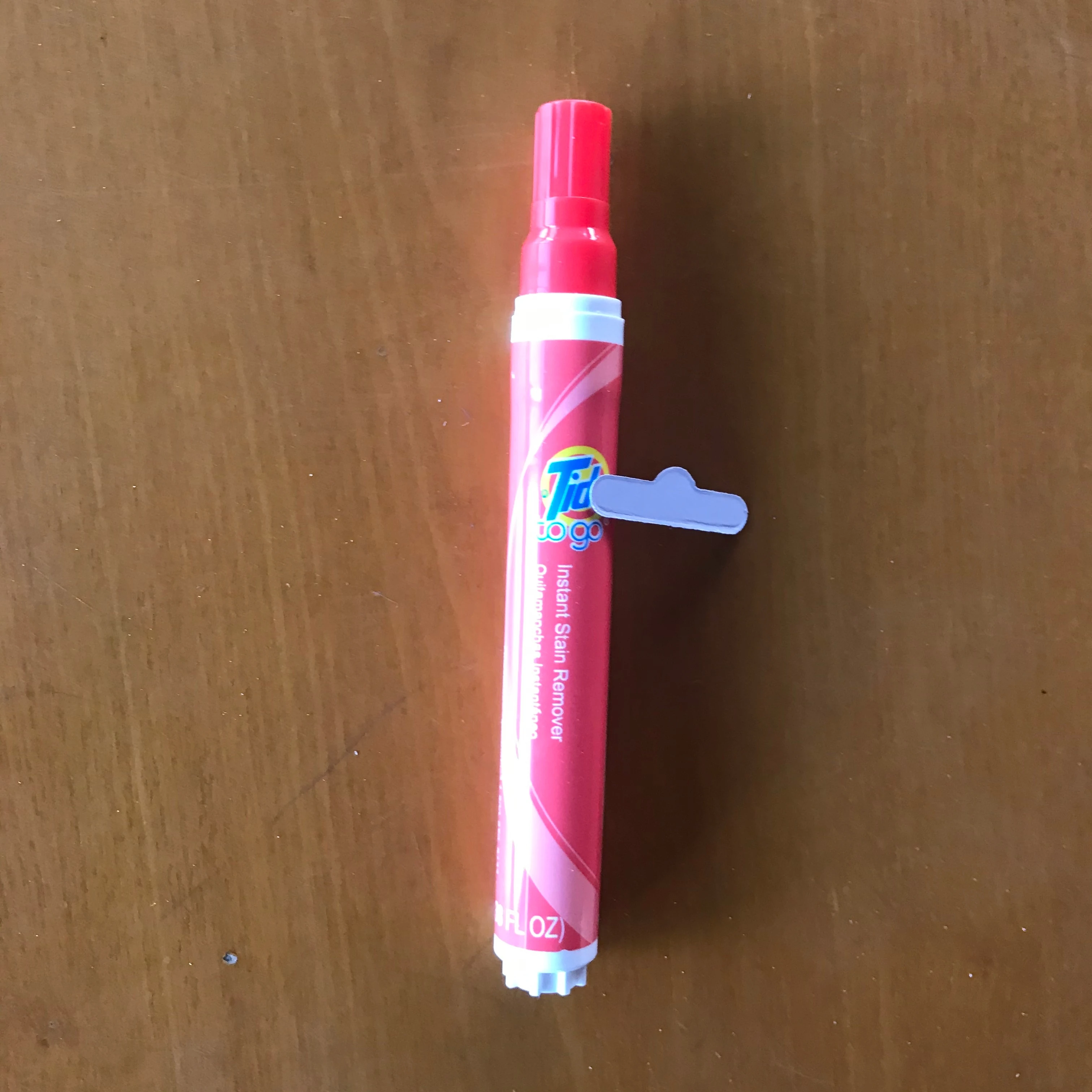 OEM plastic useful emergency cloth stain remover scouring liquid stick cleaner decontamination fabric bleach pen with key chain