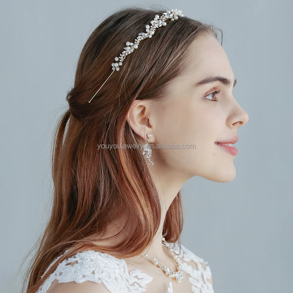 Женские серьги с кристаллами и жемчугом