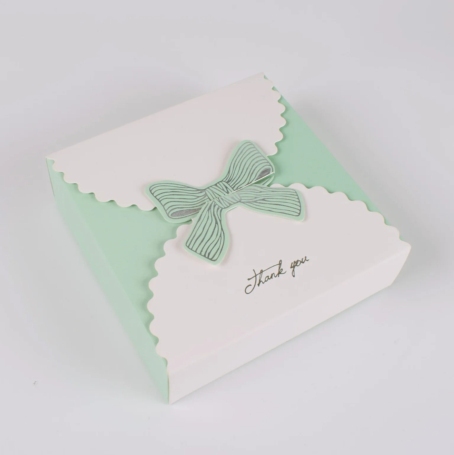 Custom printed wedding candy chocolate gift box for packaging with bow tie