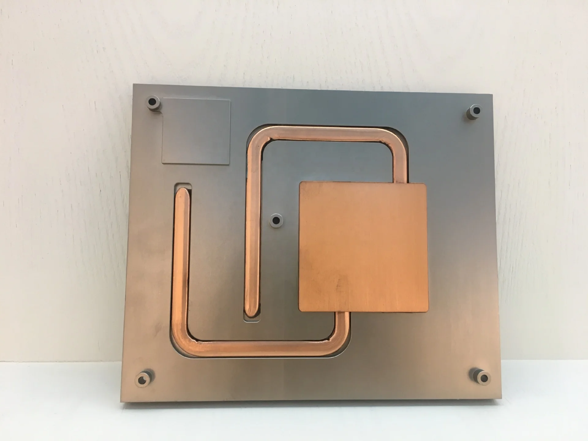 Aluminum Profiles Heatsink with Heatpipe for Industrial Equipment