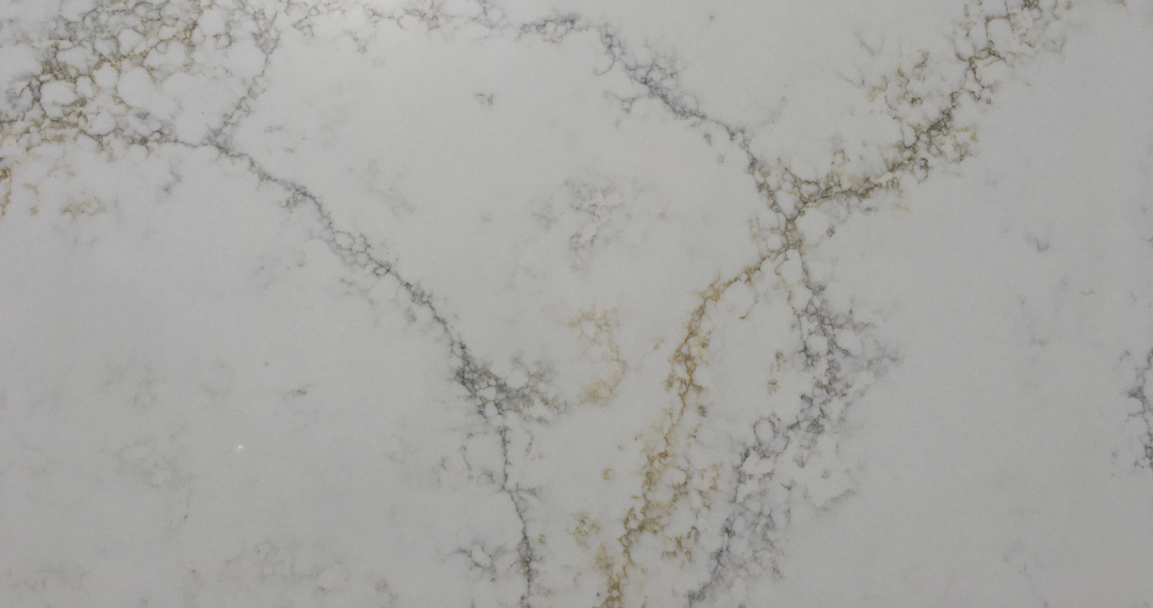 HIC Quartz Super Jumbo Size New Product 3500*2000mm Golden Vein Surface Quartz Slabs High Quality Whole Sale Artificial Stone