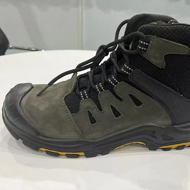 Hot selling industrial protective fashion breathable work boot casual trainers steel toe safety shoes for workers