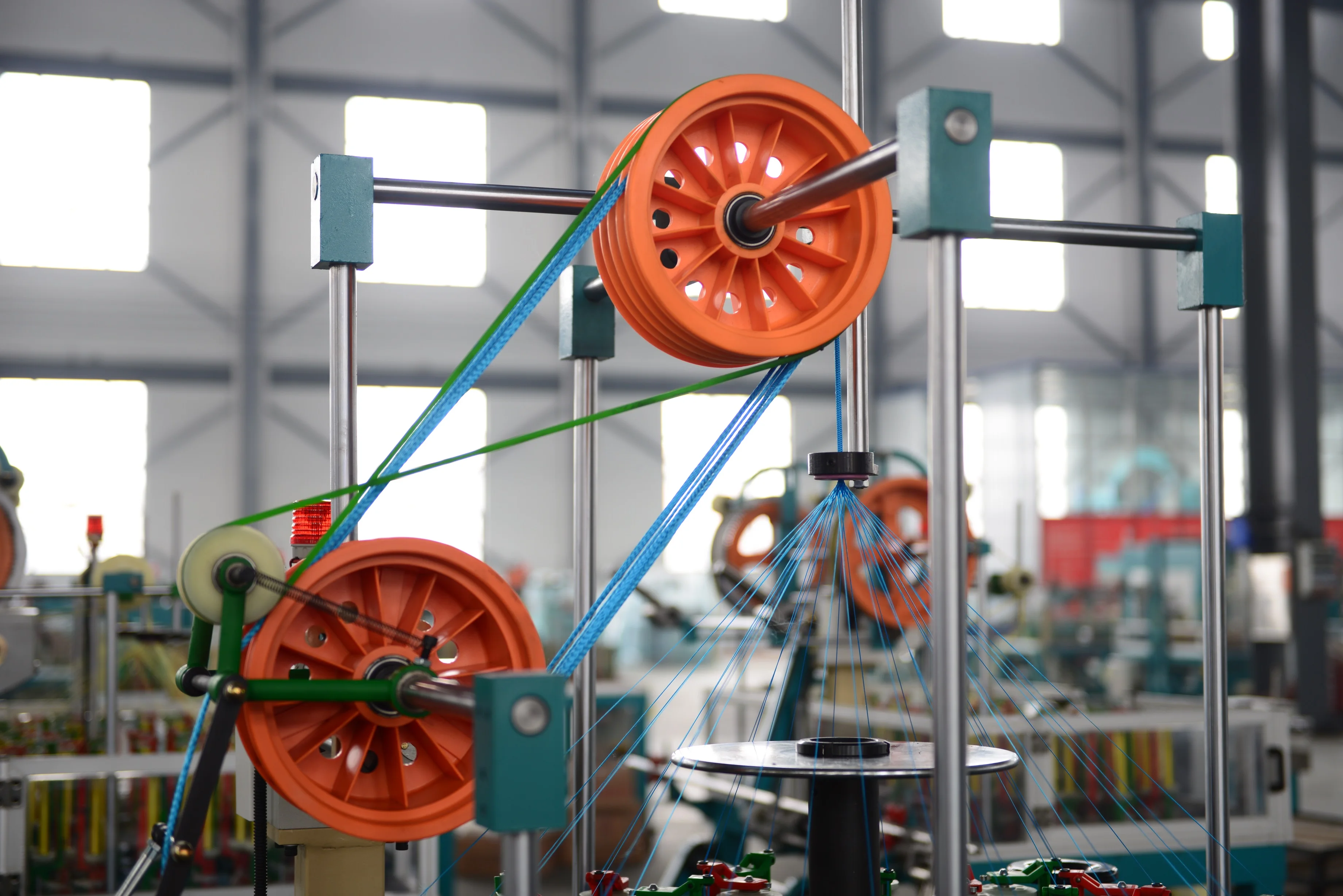 Factory Wholesale Strong Stretch Elastic Bungee Cord Braided Round Rubber Elastic Rope Braiding Machine