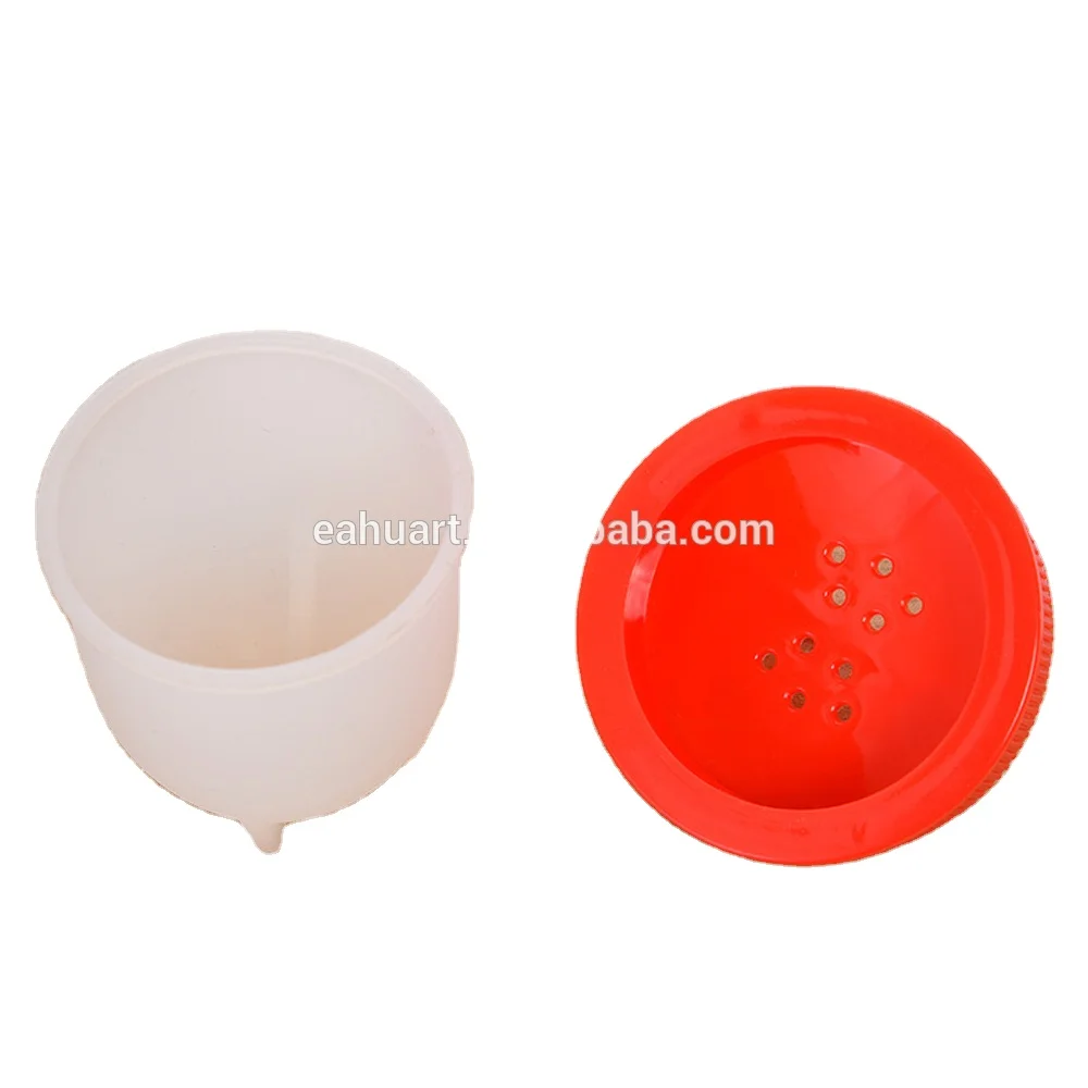 Food grade kitchen gadgets microwave egg poacher silicon egg cup holder