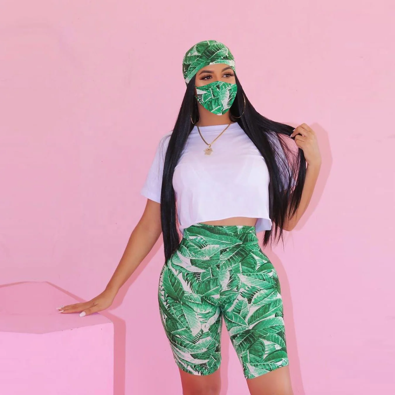 
PZF-S3796 wholesale womens boutique clothing short sleeve t-shirts biker shorts women with face cover 