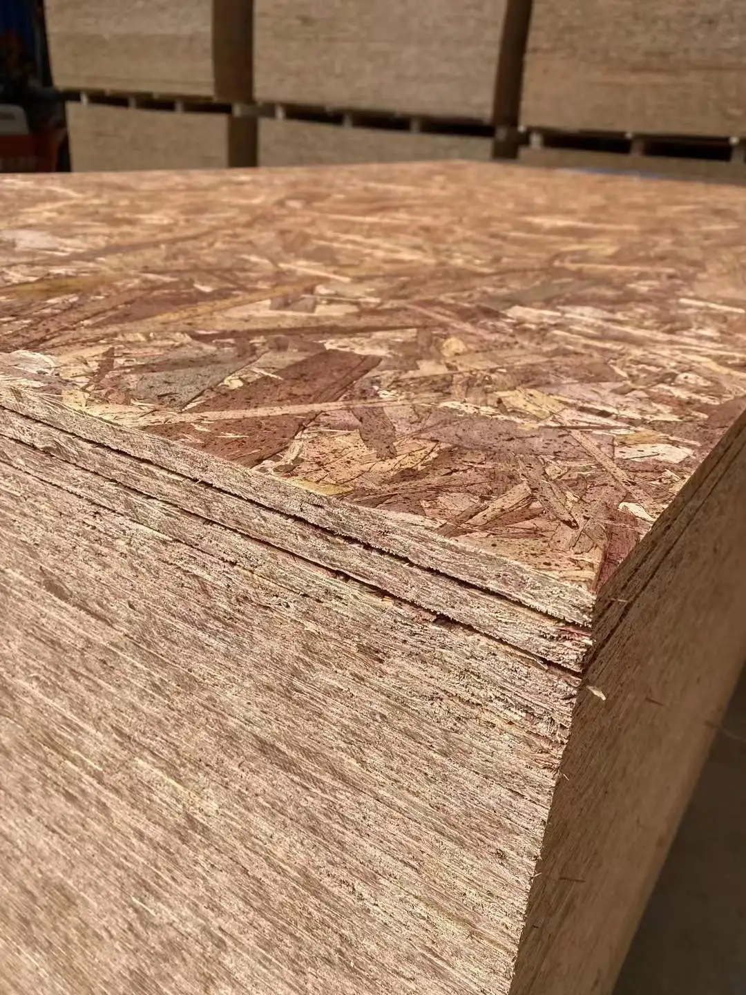 Multi-thickness  pine  qhenolic glue 1220x2440mm size high quality waterproof ability OSB 3 Panel for roofing construction