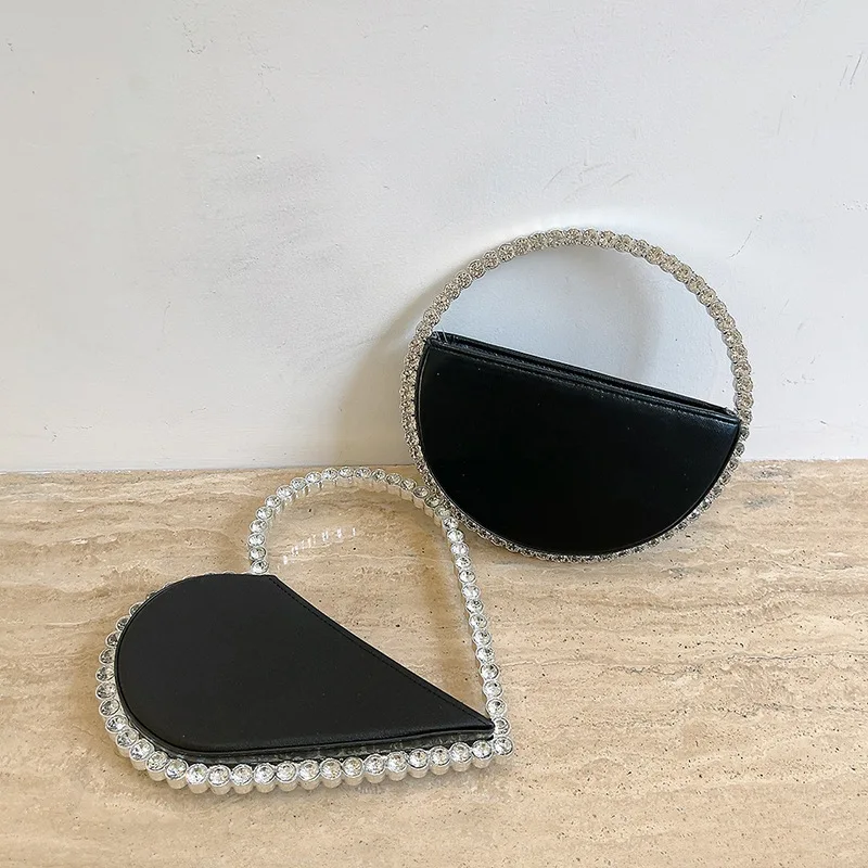 Wholesale PU Diamonds Women Evening Bag luxury design Cute Heart Shape Clutch Purses Bag