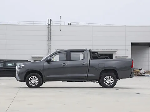 Бензиновый автомобиль с длинной колесной базой