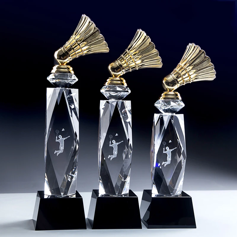 Wholesale 3D Laser Carving man Crystal Trophies Gold Badminton Shape Glass Badminton Trophy Award Crystal badminton trophy cup