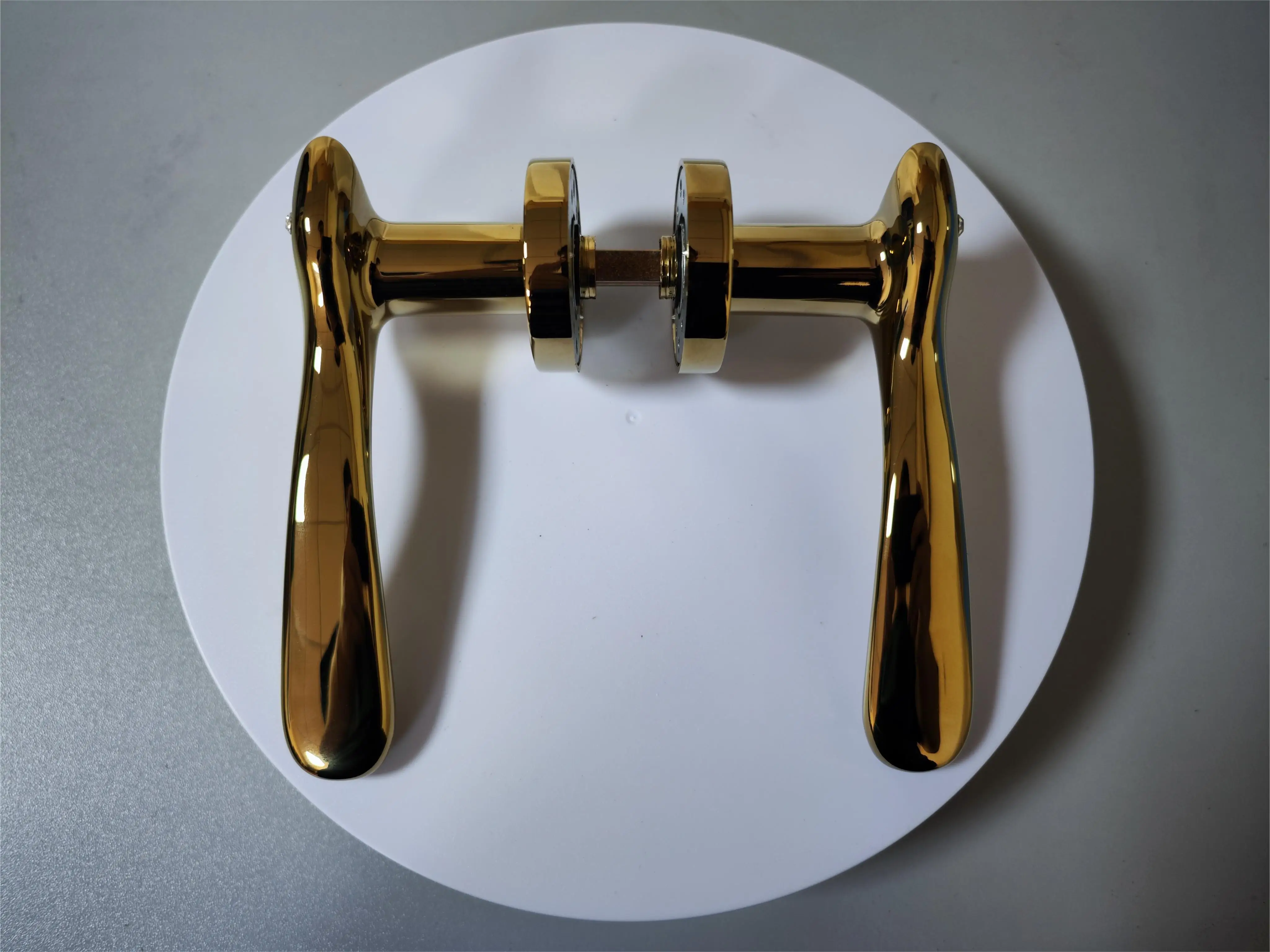 PVD Luxury Bird Design Door Locks Handle Five-year Warranty Door Lever Handle Golden Zinc Alloy Window Lock Modern Window Pulls