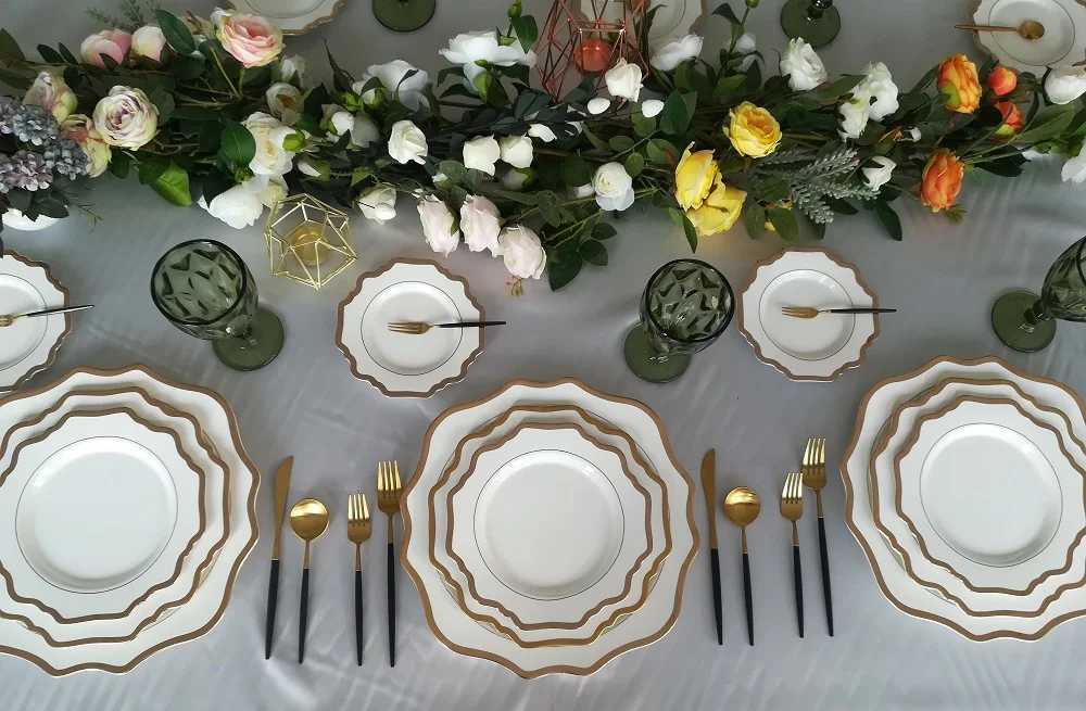 INT Tableware wholesale luxury gold rim sunflower crockery dinner sets ceramic porcelain plate dinnerware sets