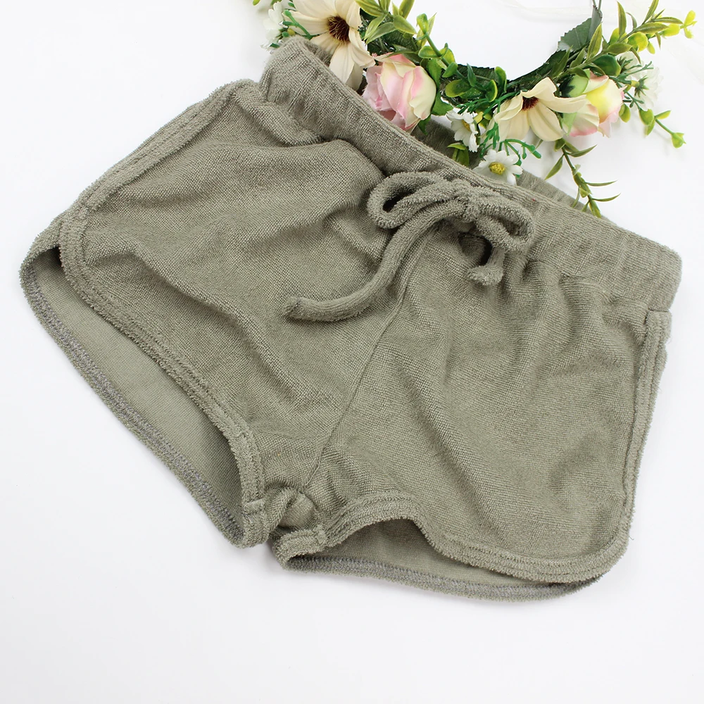 Для маленьких мальчиков носки однотонные с эластичной резинкой на талии с лямкой на шее дизайн карманов делает изделие детские летние шорты для мальчиков