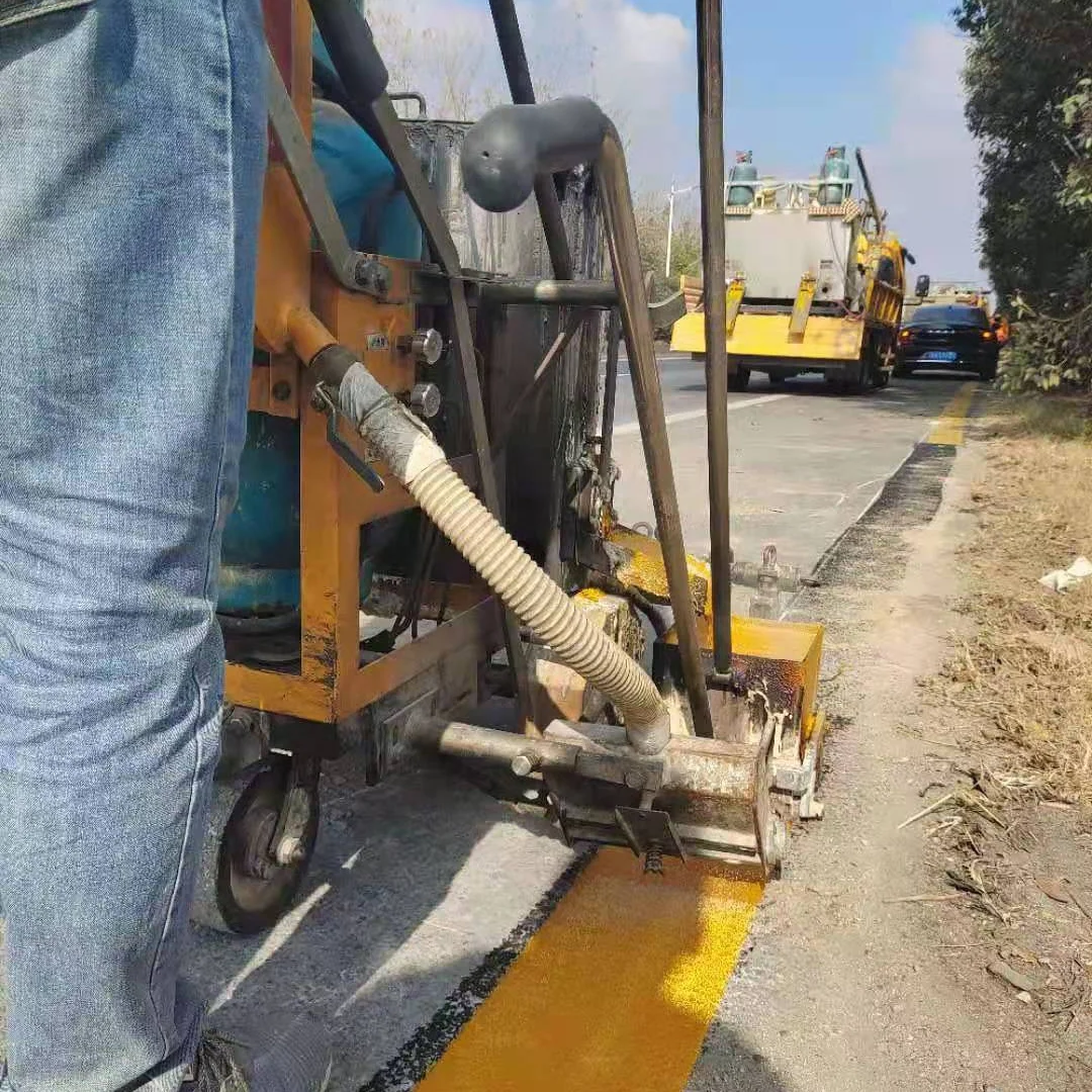 Eco-Friendly Hand Push Thermoplastic Road Painting Machine With An Engine