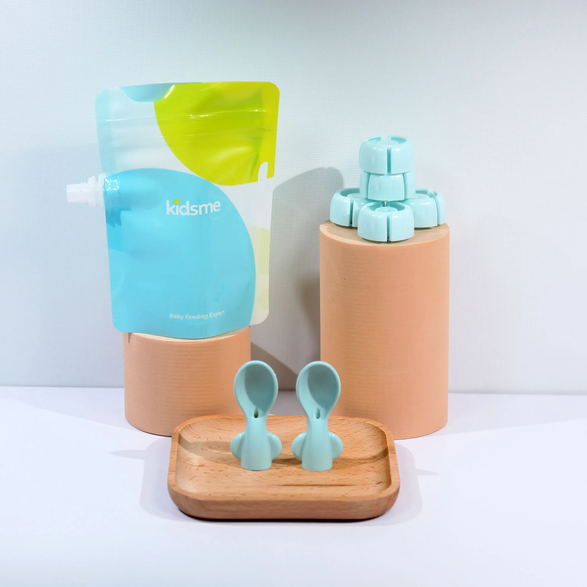 Squeeze Baby Food Pouch with Spoon