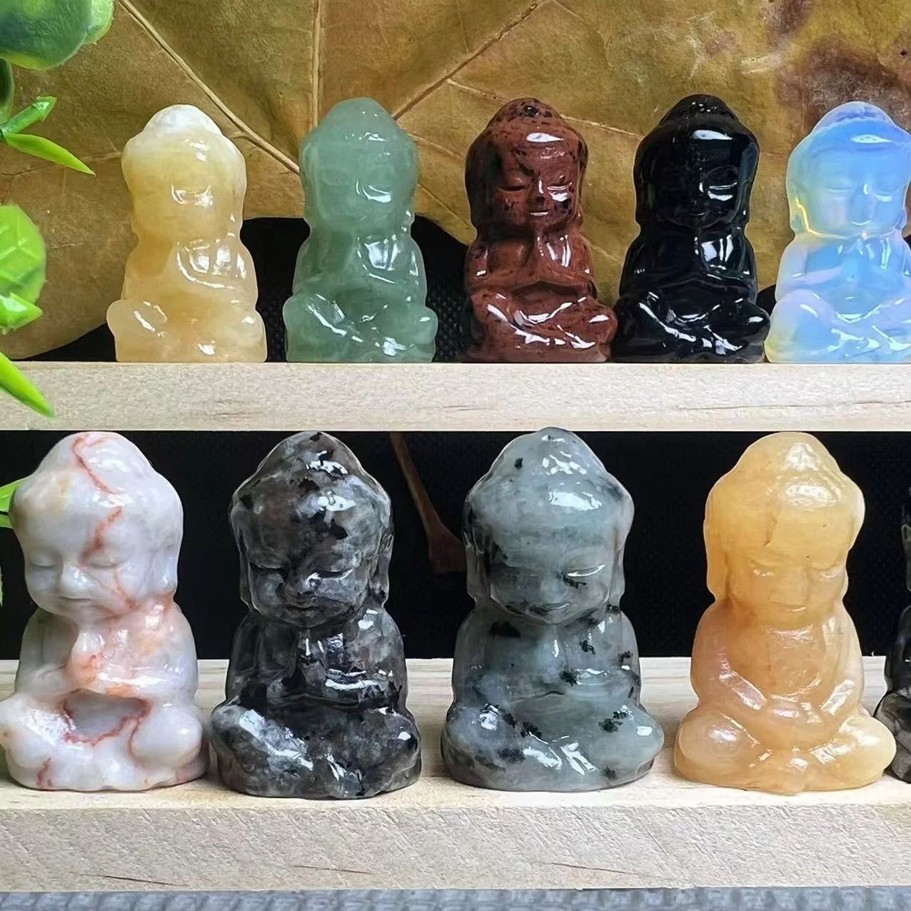 Wholesale Natural Gemstone Buddha Sculpture Handcrafted Crystal Sculpture Reiki Theme Crystal Healing Buddha Home Decor