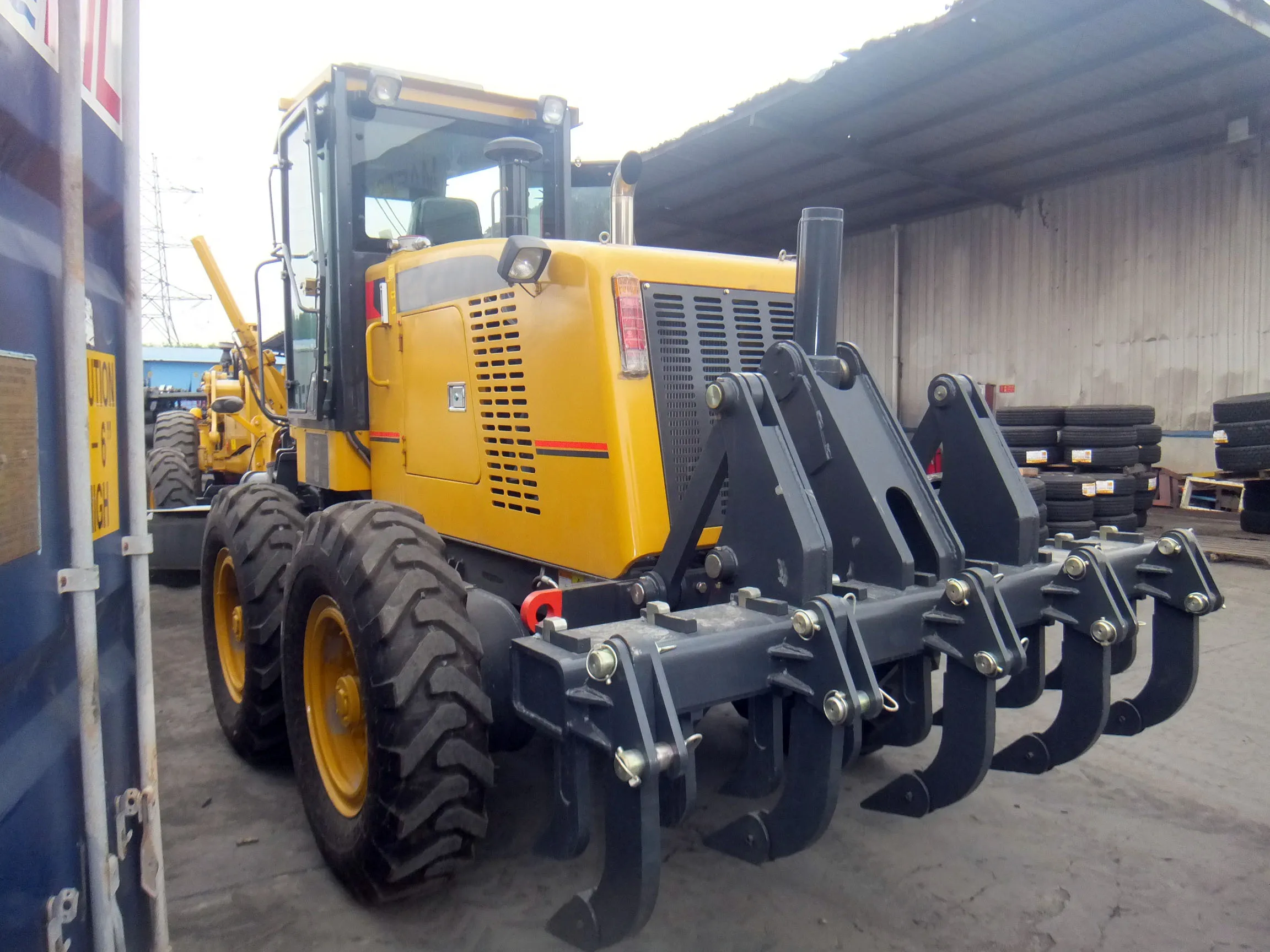 Road Machinery 130HP 135HP Motor Grader GR135 with Cheap Price