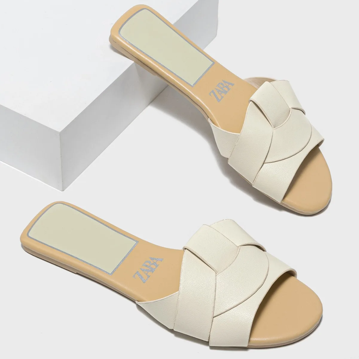 High Quality Large Size Ladies Babouches Female Summer Beach slippers Flat-soled Women Fashion Sandals