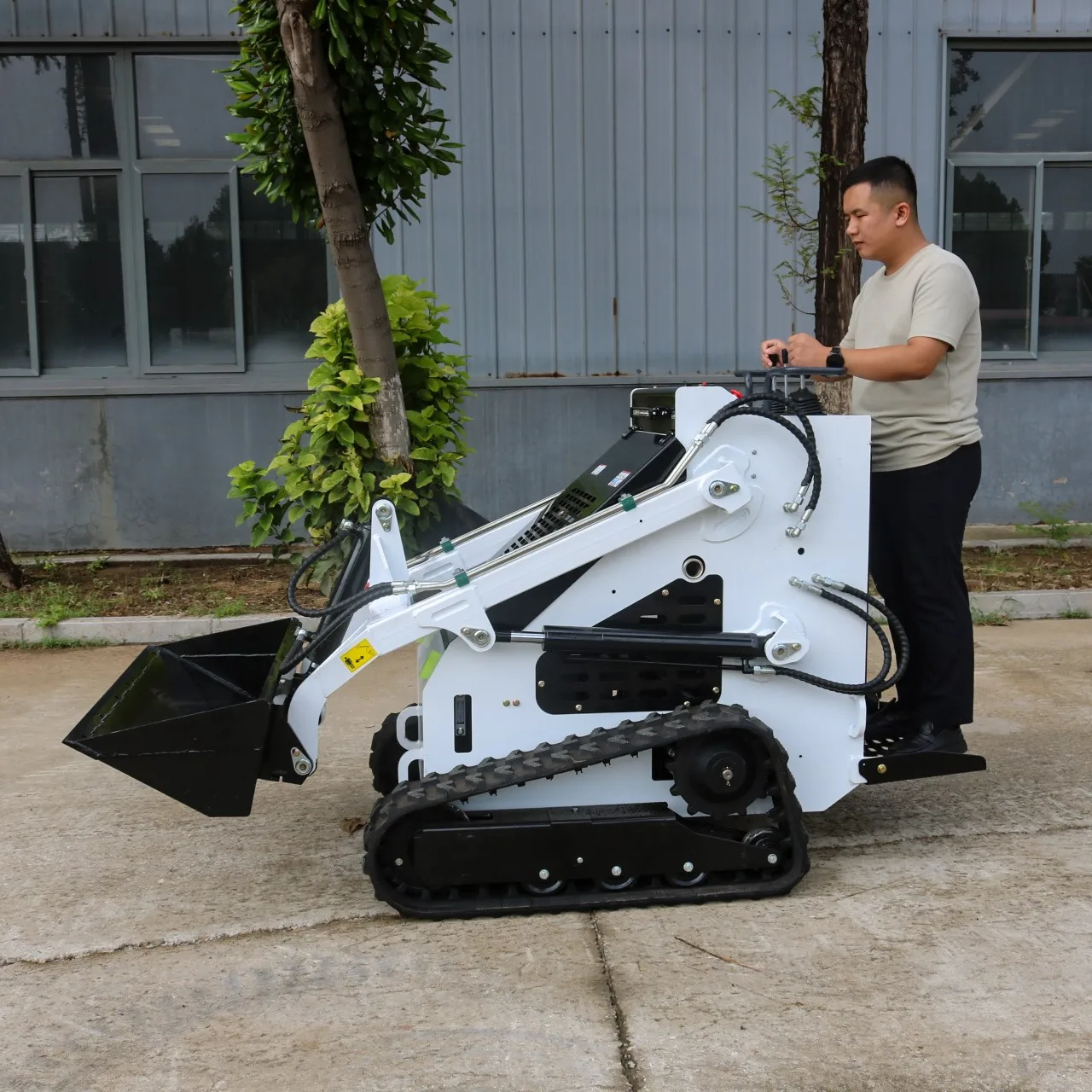 LUWEI Free Shipping Ce Epa Diesel Home Garden Crawler Mini Small Skid Steer Loader